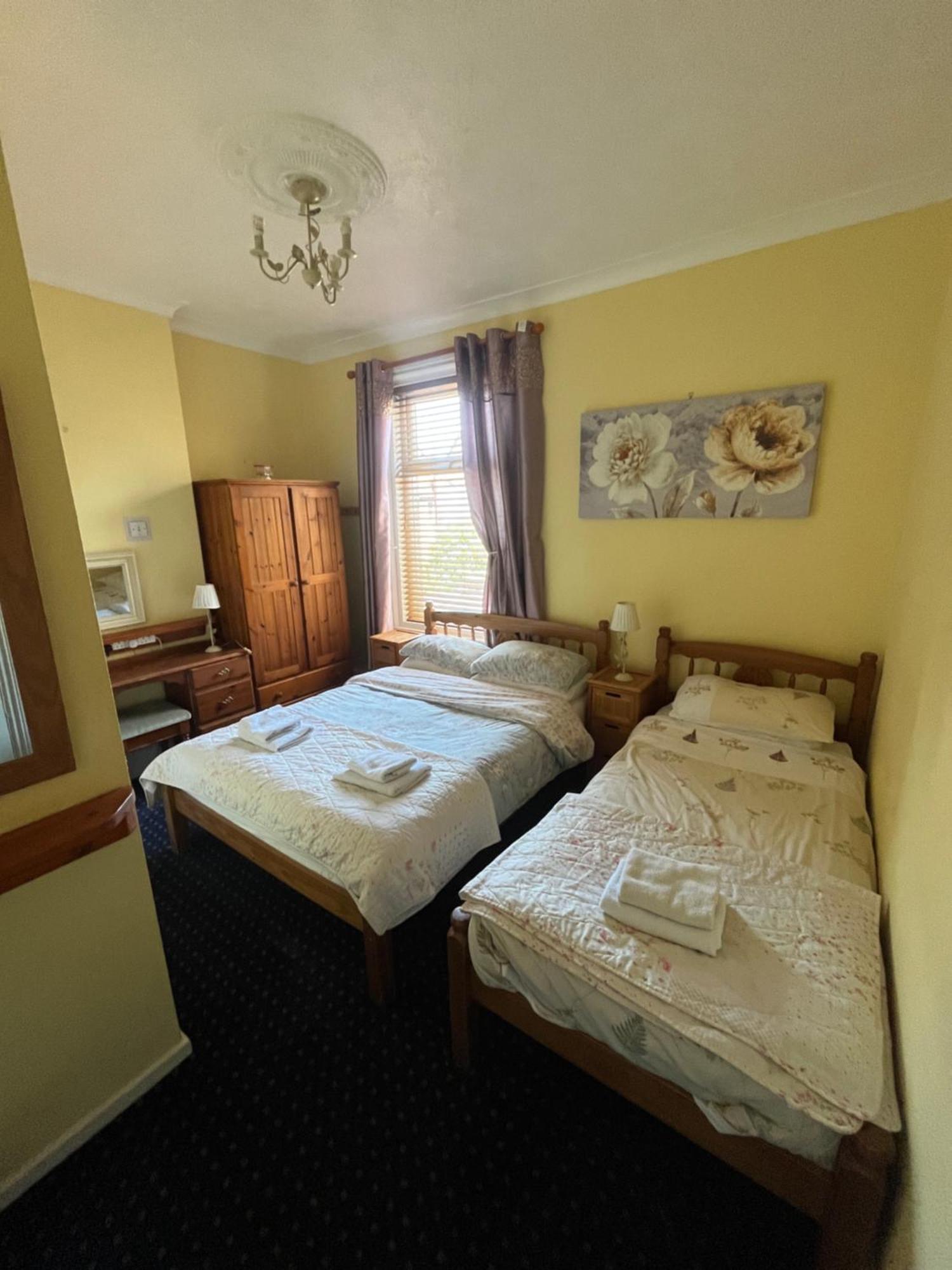 Marston Town Centre Villa Blackpool Kültér fotó