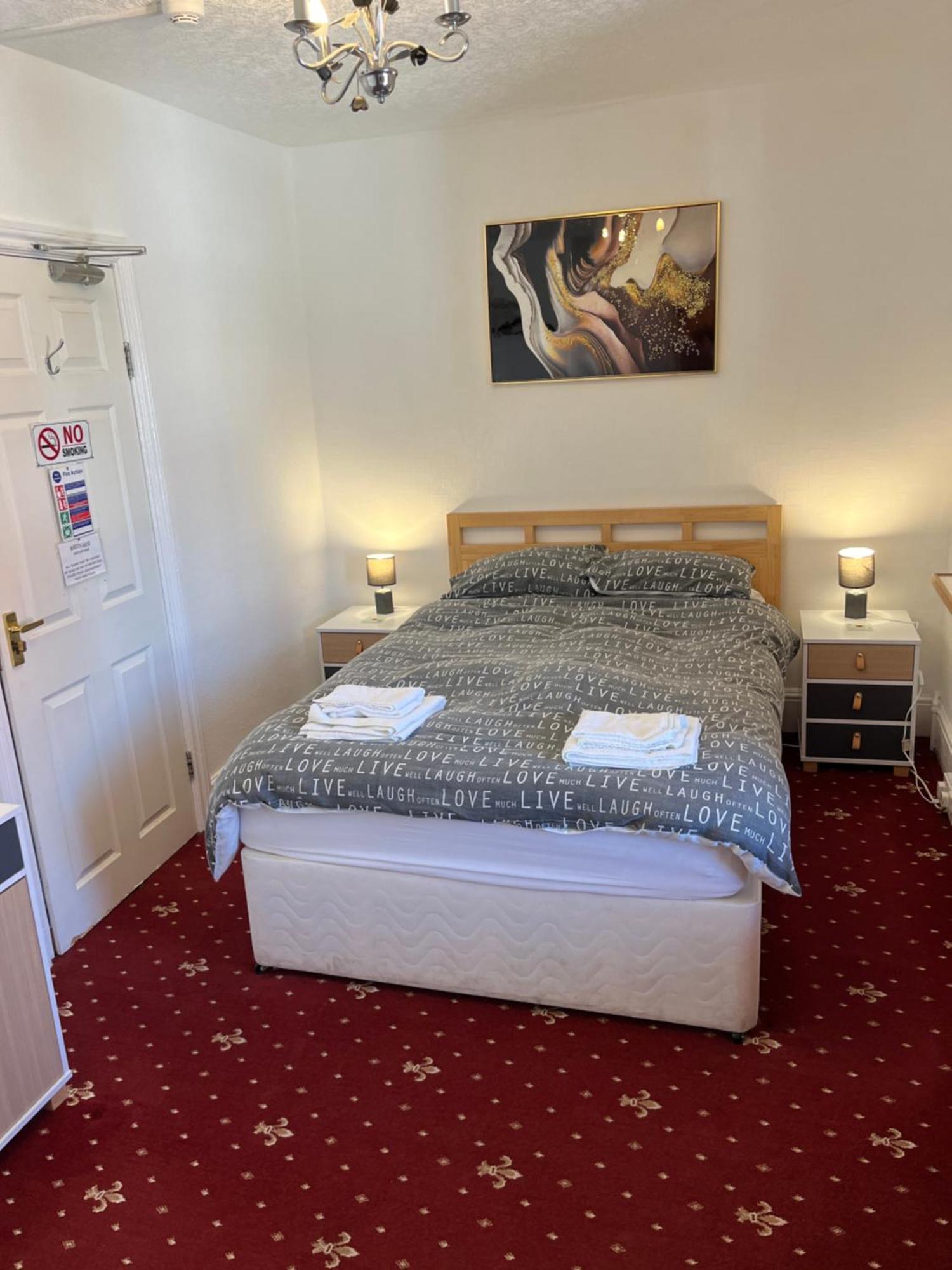 Marston Town Centre Villa Blackpool Kültér fotó
